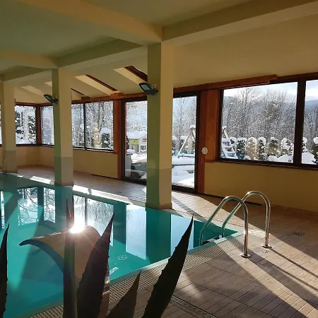 Gosciniec Groblice Resort *