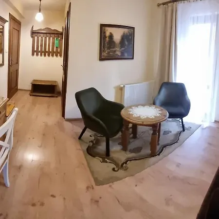 Gosciniec Groblice * Устронь